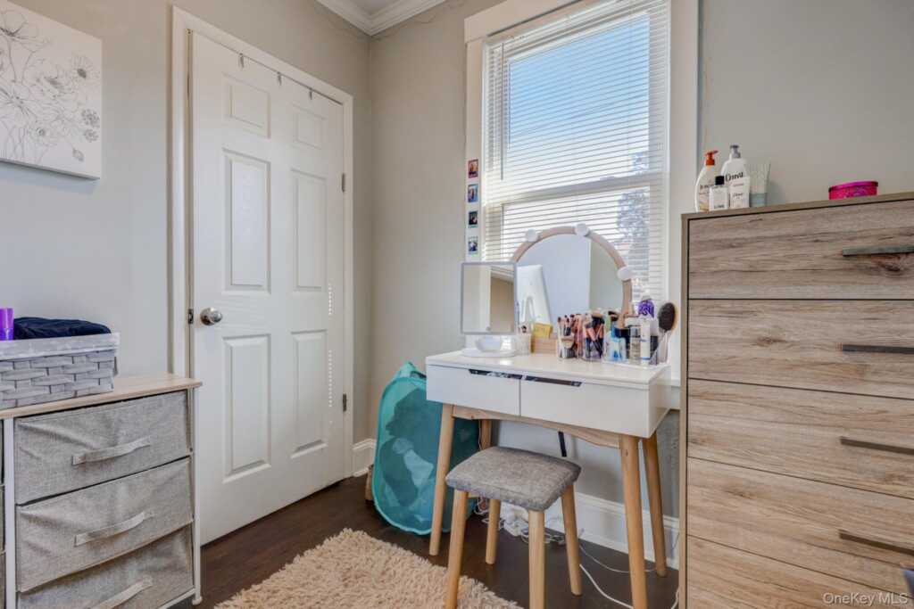 7 4th Street, White Plains, NY 10606 - Photo 5 of 18