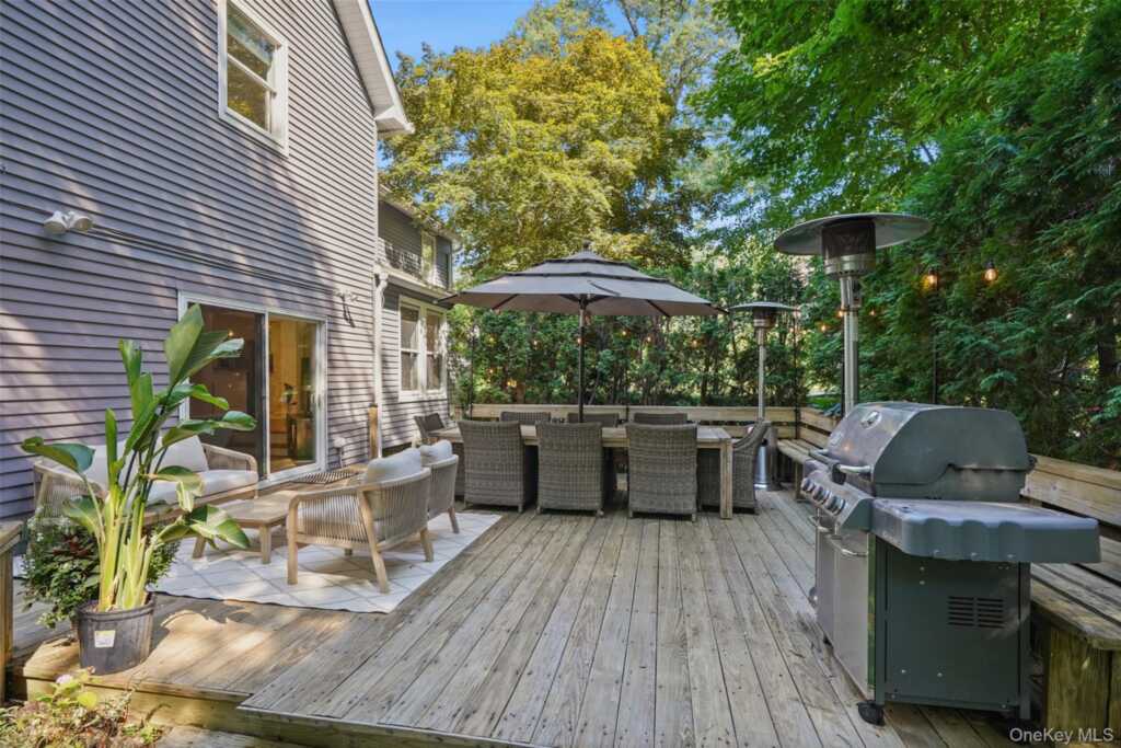 26 Davis Avenue, Rye, NY 10580 - Photo 34 of 41