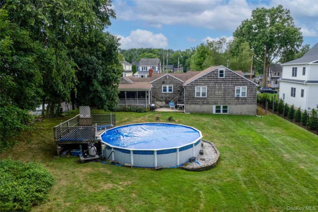 116 Bradford Avenue, Rye, NY 10580 - Photo 3 of 10