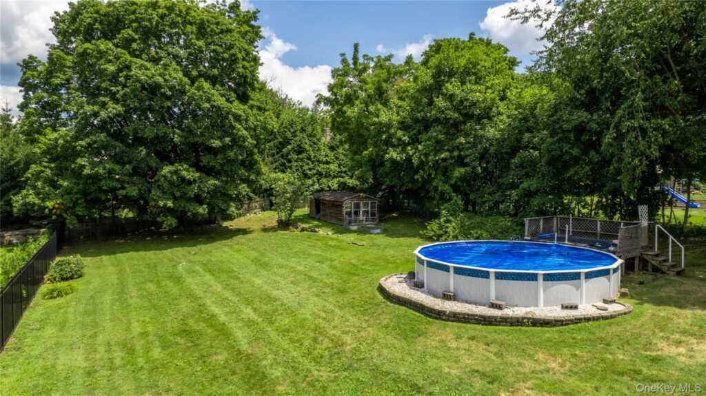 116 Bradford Avenue, Rye, NY 10580 - Photo 4 of 10