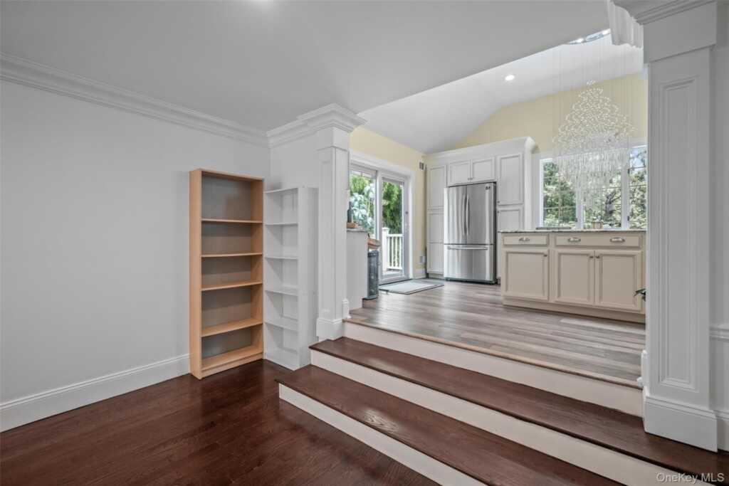 36 New Valley Road, New City, NY 10956 - Photo 11 of 46