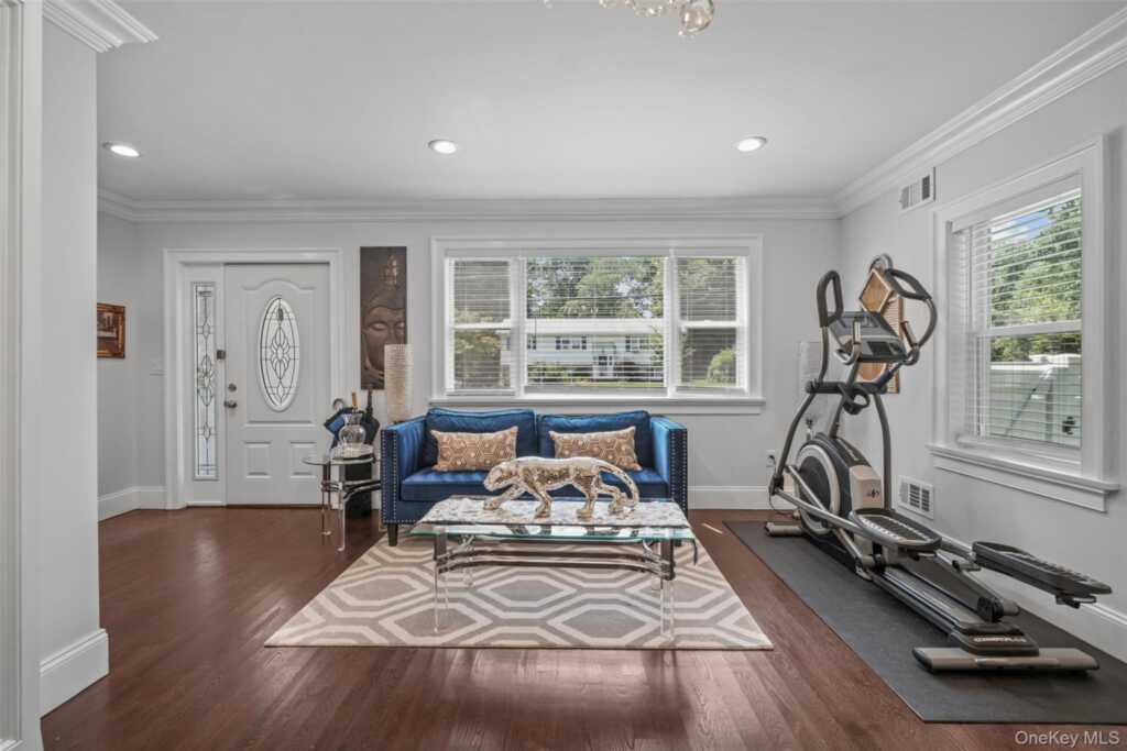 36 New Valley Road, New City, NY 10956 - Photo 8 of 46