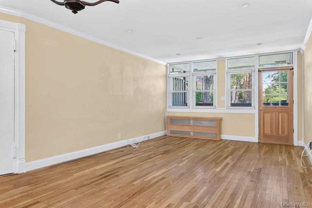 103 Wiltshire Road, Unit #D8, New Rochelle, NY 10583 - Photo 7 of 22