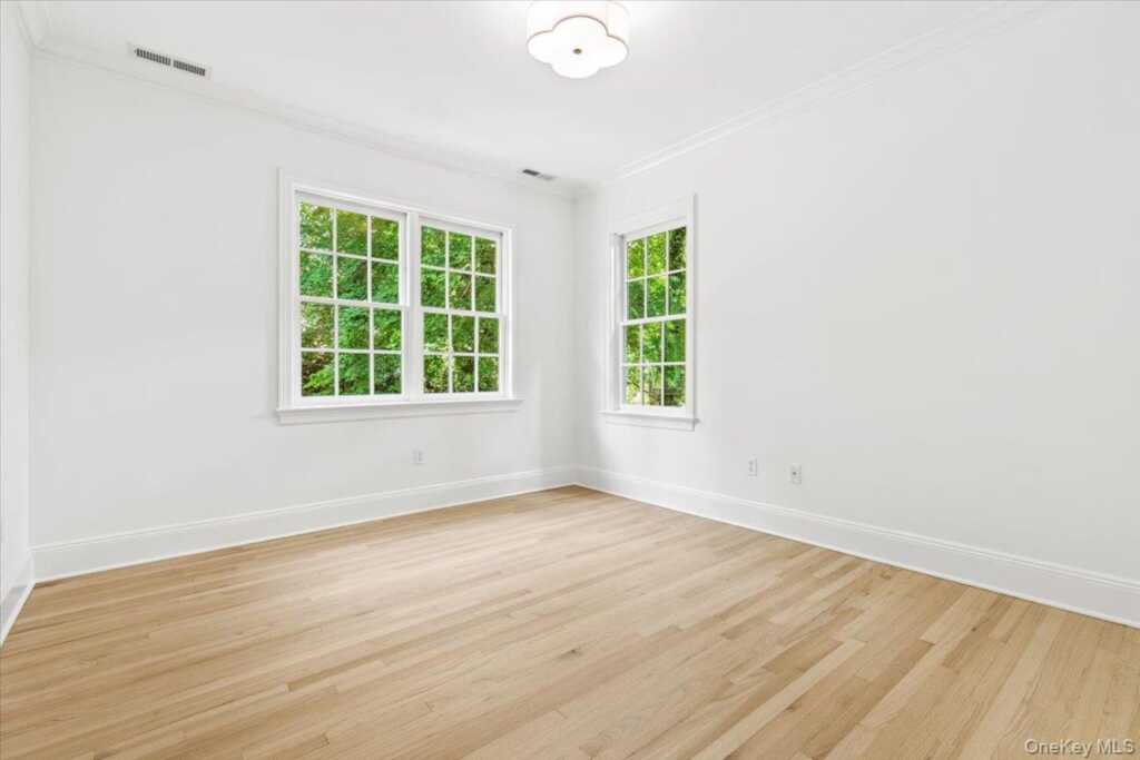 21 Loder Street, Rye, NY 10580 - Photo 29 of 41