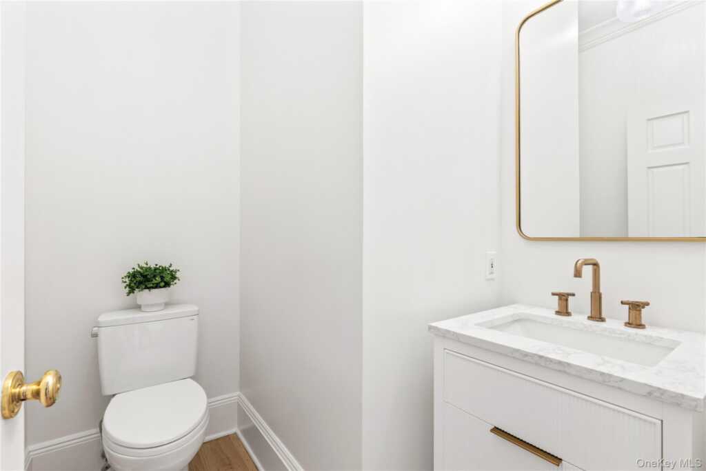 21 Loder Street, Rye, NY 10580 - Photo 4 of 41