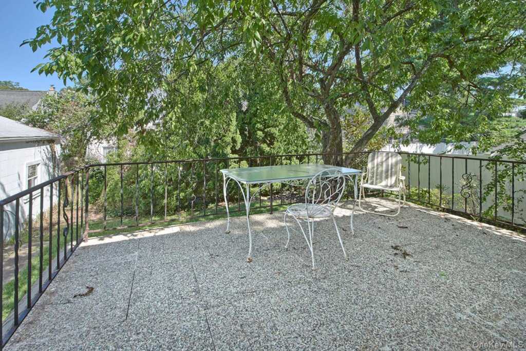 9 Linda Avenue, White Plains, NY 10605 - Photo 21 of 27