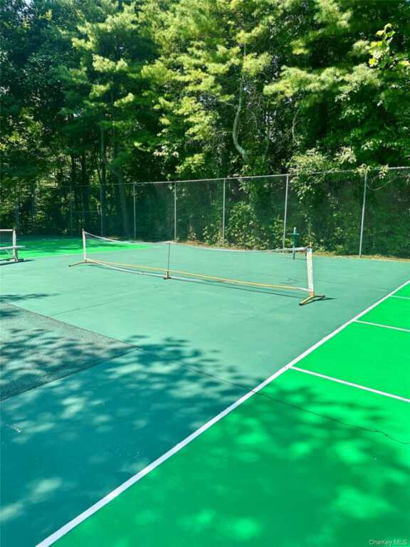 44 Alex Drive, White Plains, NY 10605 - Photo 30 of 34