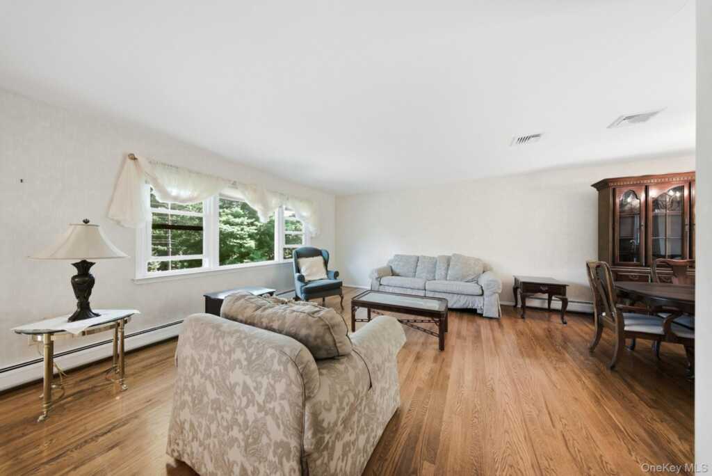 177 New Hempstead Road, New City, NY 10956 - Photo 10 of 43