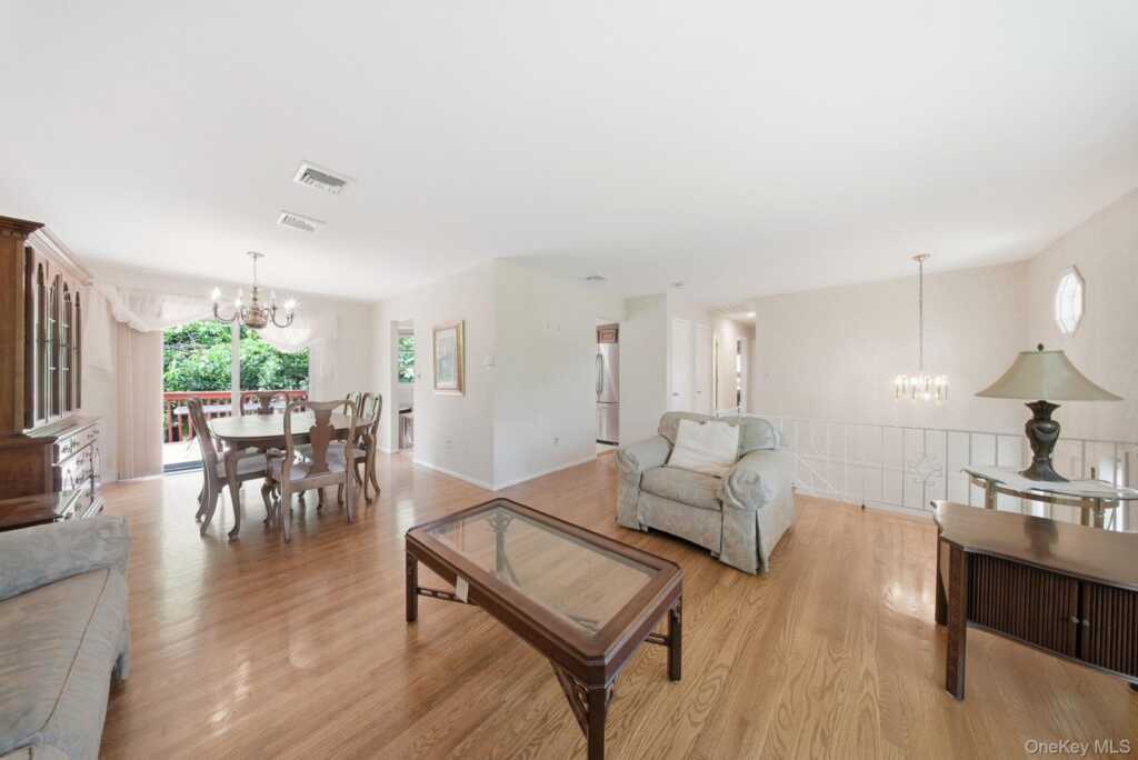 177 New Hempstead Road, New City, NY 10956 - Photo 11 of 43