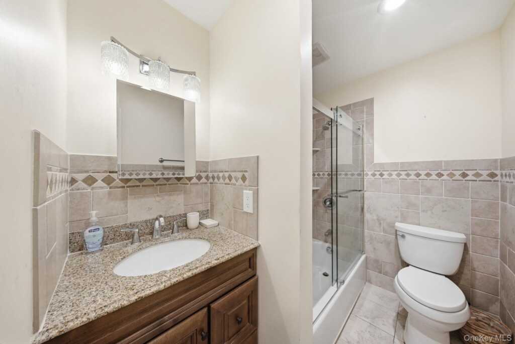 177 New Hempstead Road, New City, NY 10956 - Photo 19 of 43