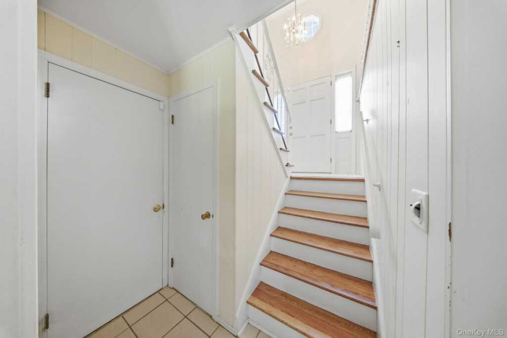 177 New Hempstead Road, New City, NY 10956 - Photo 29 of 43