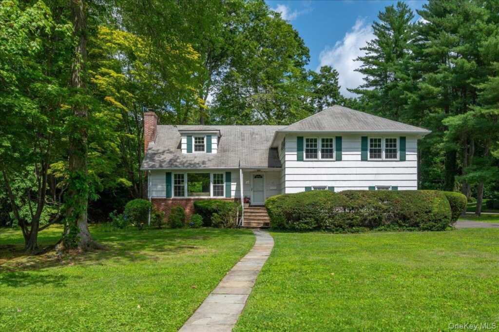 27 Meadowlark Road, Rye, NY 10573