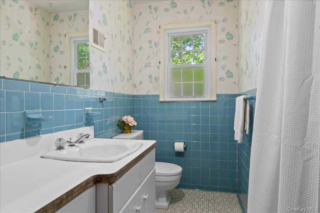 27 Meadowlark Road, Rye, NY 10573 - Photo 17 of 31