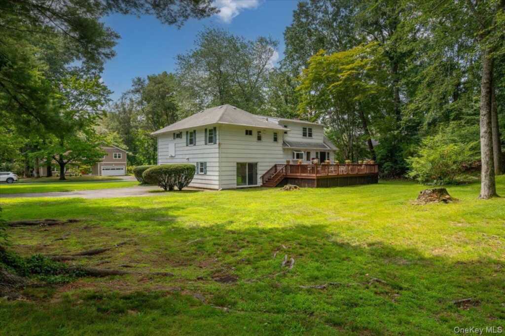 27 Meadowlark Road, Rye, NY 10573 - Photo 29 of 31