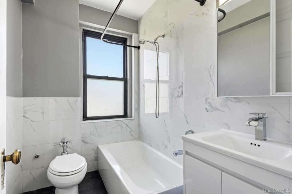 300 Main Street, Unit #6B, White Plains, NY 10601 - Photo 12 of 15