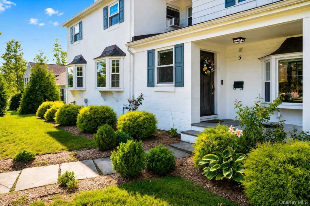 5 Quintard Drive, Rye, NY 10573 - Photo 3 of 31