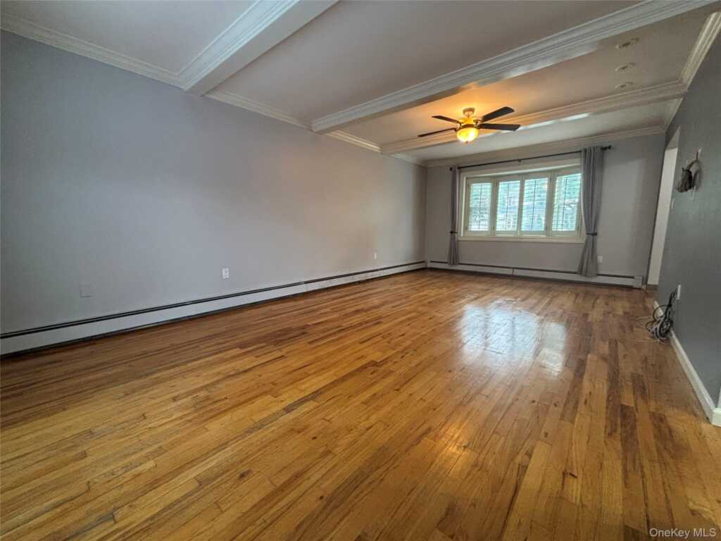 210 Glen Avenue, Rye, NY 10573 - Photo 11 of 48
