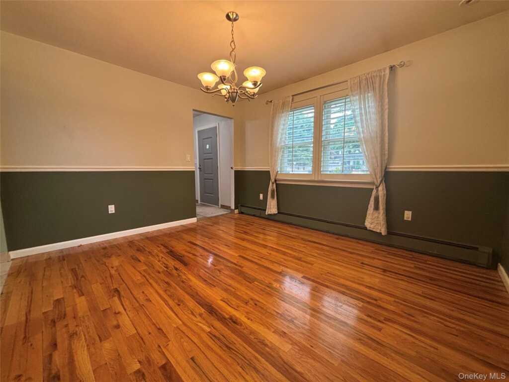 210 Glen Avenue, Rye, NY 10573 - Photo 16 of 48