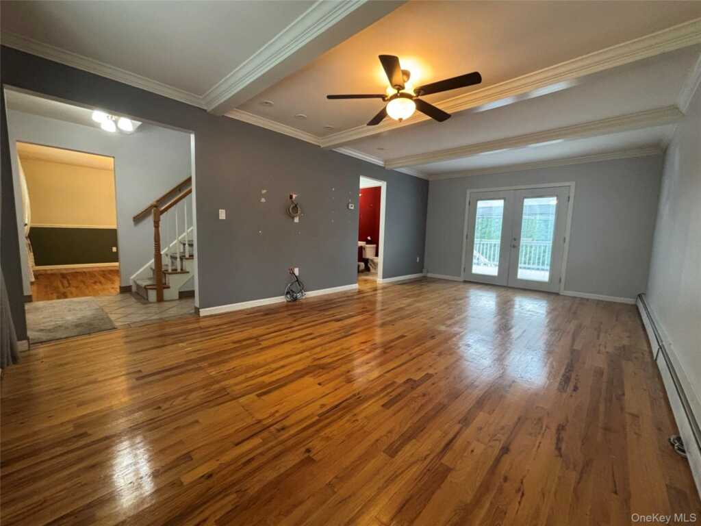210 Glen Avenue, Rye, NY 10573 - Photo 7 of 48