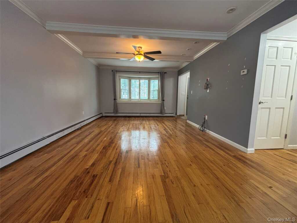 210 Glen Avenue, Rye, NY 10573 - Photo 9 of 48