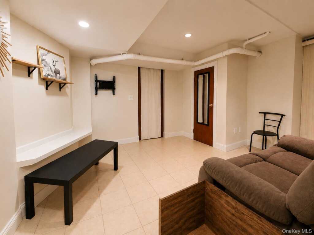 5 Colden Avenue, White Plains, NY 10606 - Photo 13 of 22