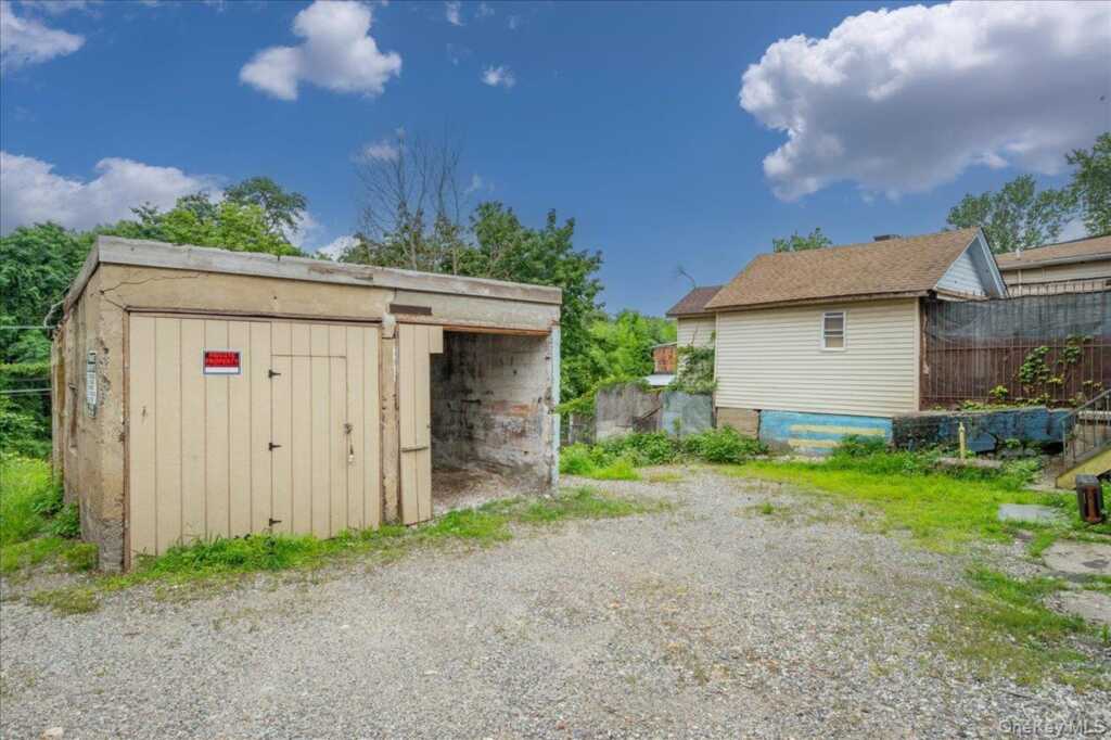 114-116 Ferris Avenue, White Plains, NY 10603 - Photo 4 of 18