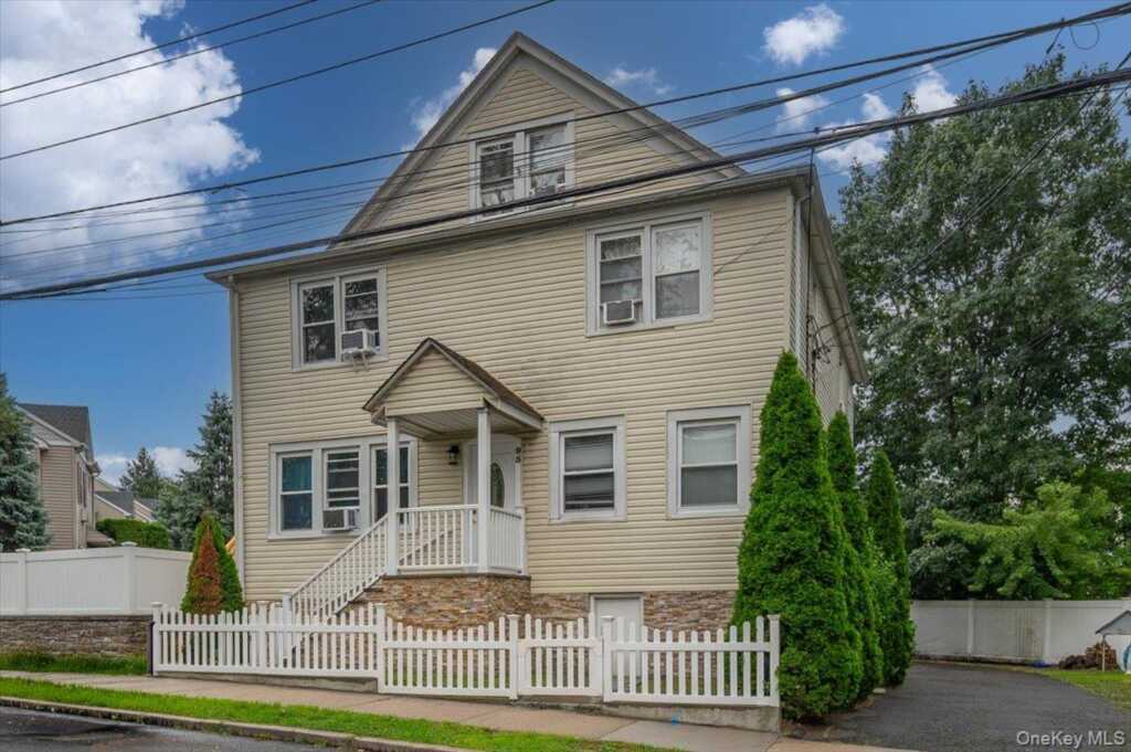 95 Grant Street, Rye, NY 10573 - Photo 2 of 30