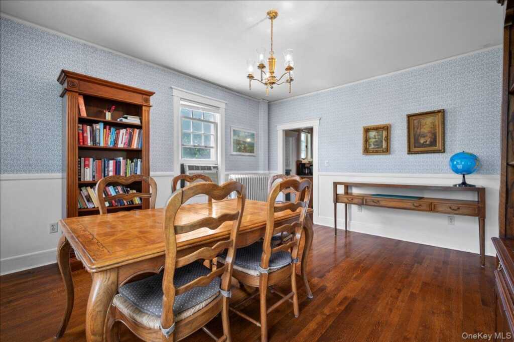126 Greenridge Avenue, White Plains, NY 10605 - Photo 19 of 38