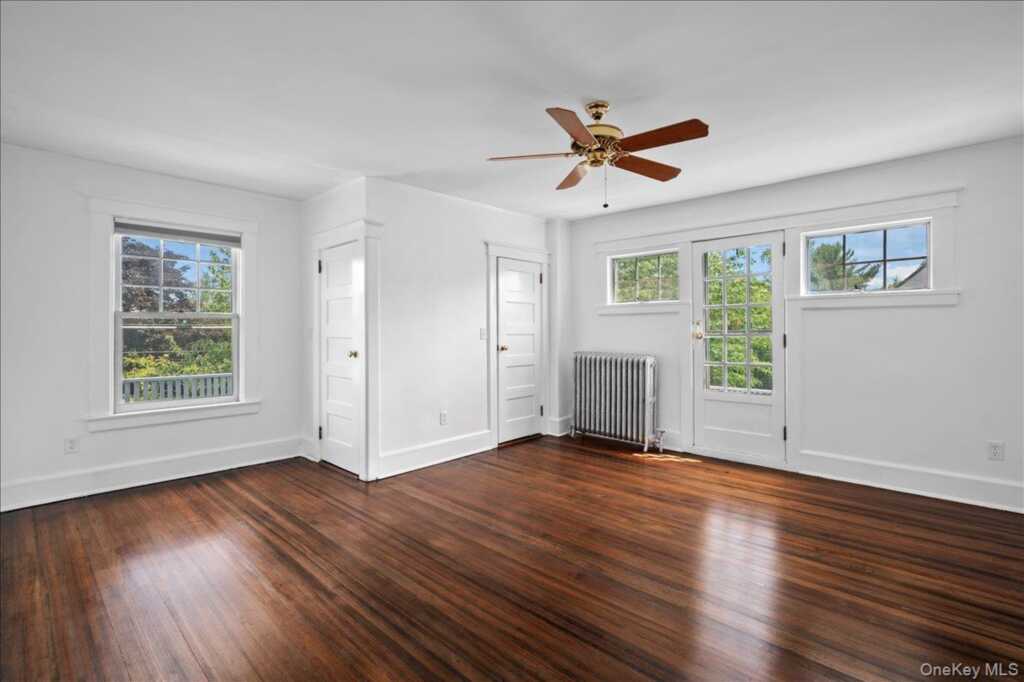 126 Greenridge Avenue, White Plains, NY 10605 - Photo 26 of 38