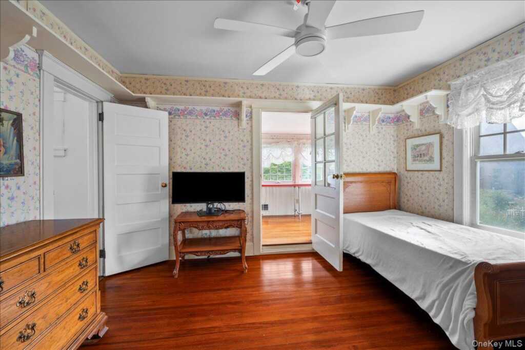 126 Greenridge Avenue, White Plains, NY 10605 - Photo 29 of 38