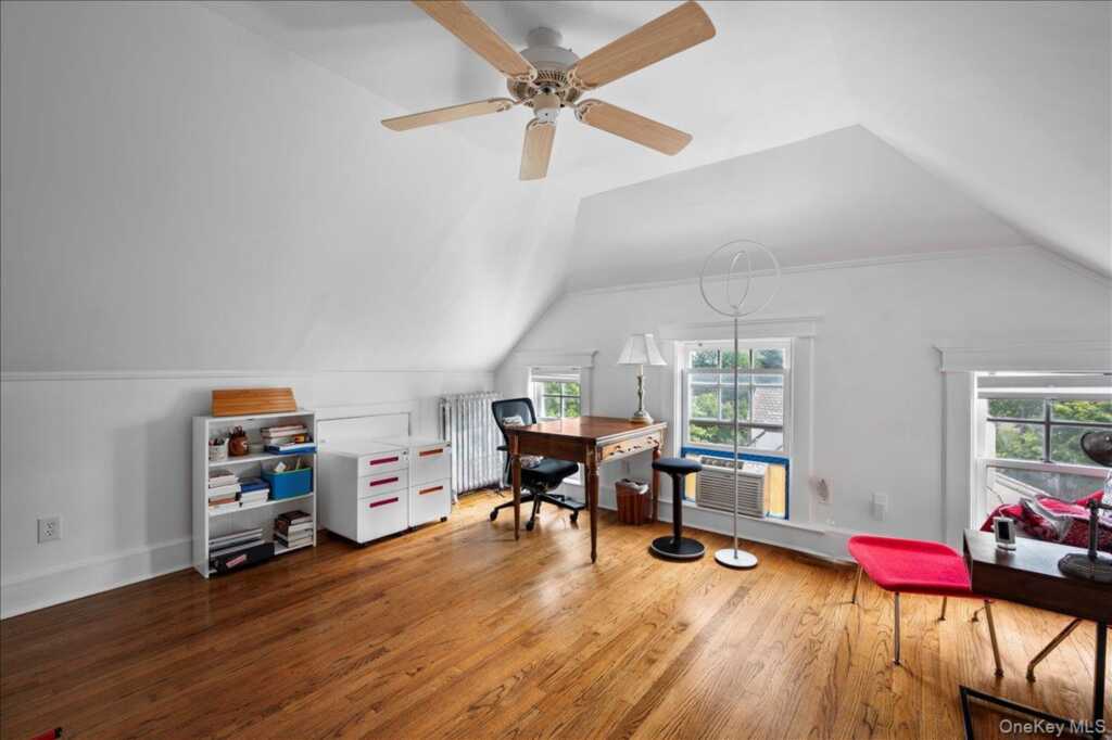 126 Greenridge Avenue, White Plains, NY 10605 - Photo 33 of 38