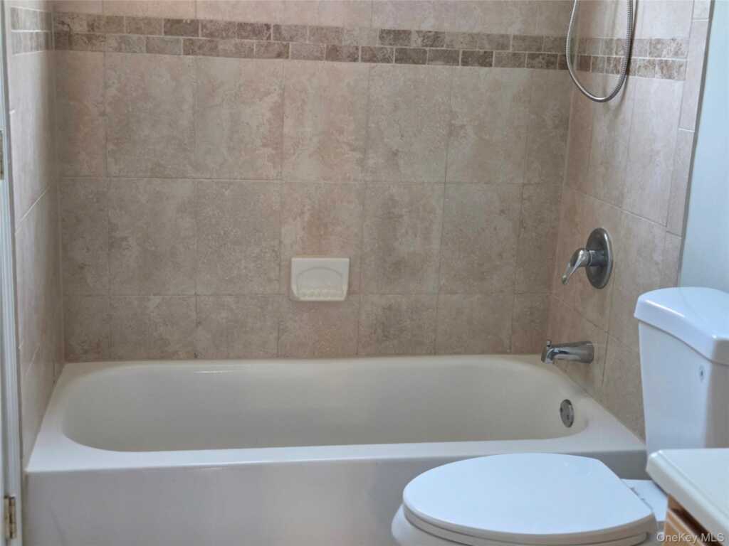 16 Pavilion Ridge Way, Unit #6, Suffern, NY 10901 - Photo 6 of 6