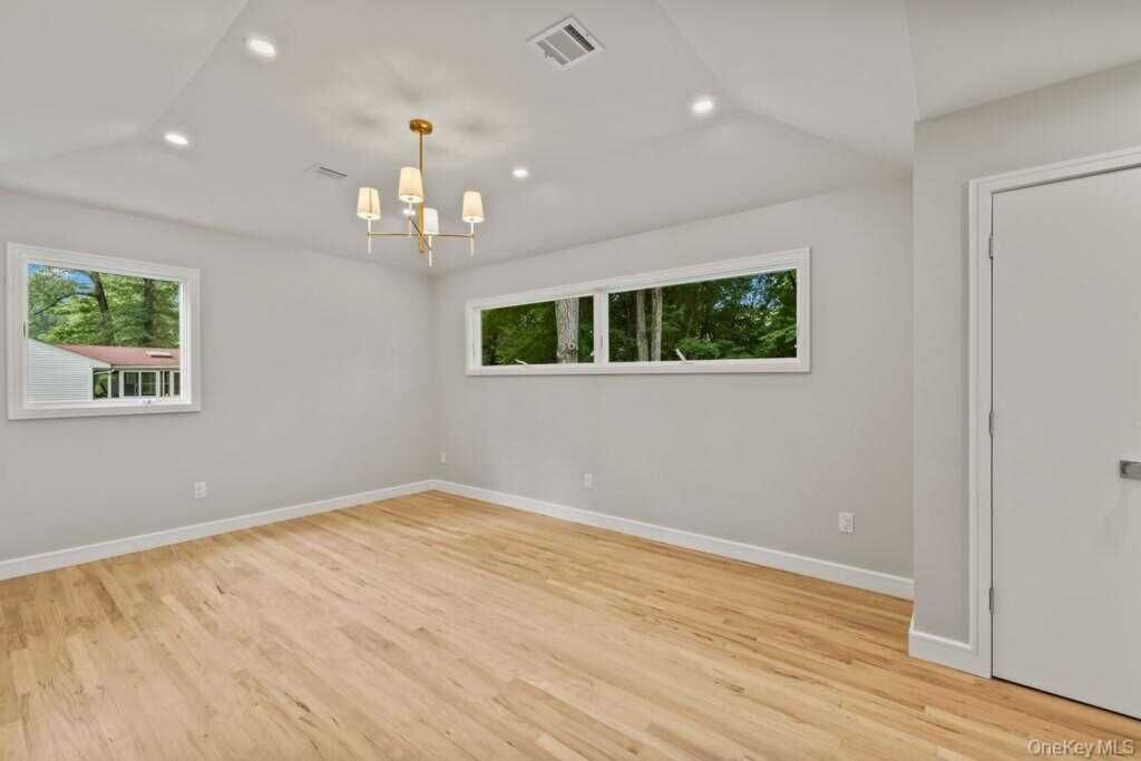 142 N Little Tor Road, New City, NY 10956 - Photo 18 of 42