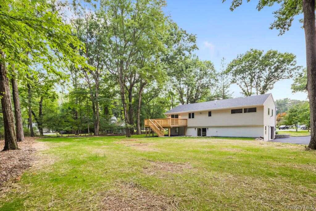 142 N Little Tor Road, New City, NY 10956 - Photo 36 of 42