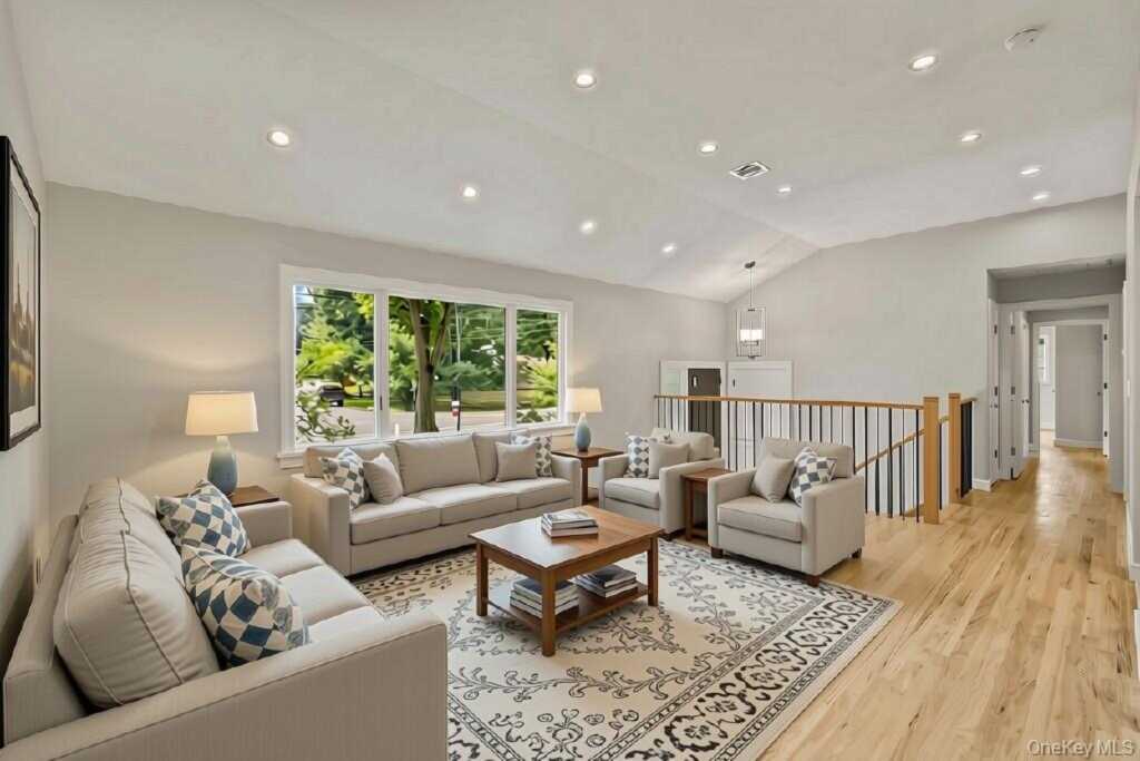 142 N Little Tor Road, New City, NY 10956 - Photo 7 of 42