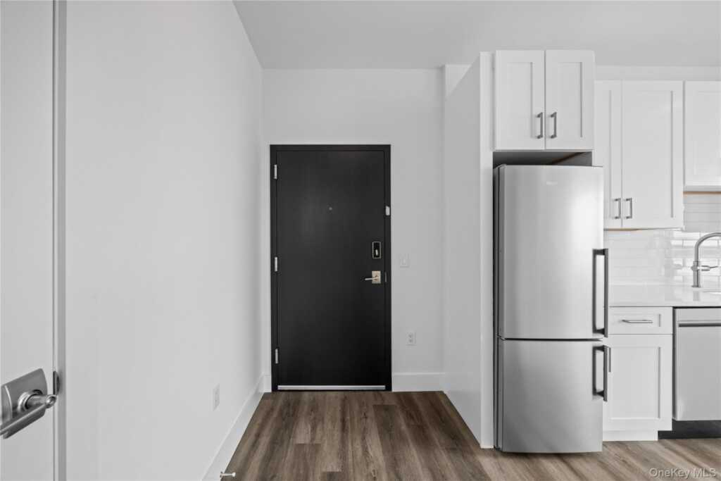 30 Broad Street, Unit #702, Rye, NY 10573 - Photo 2 of 14