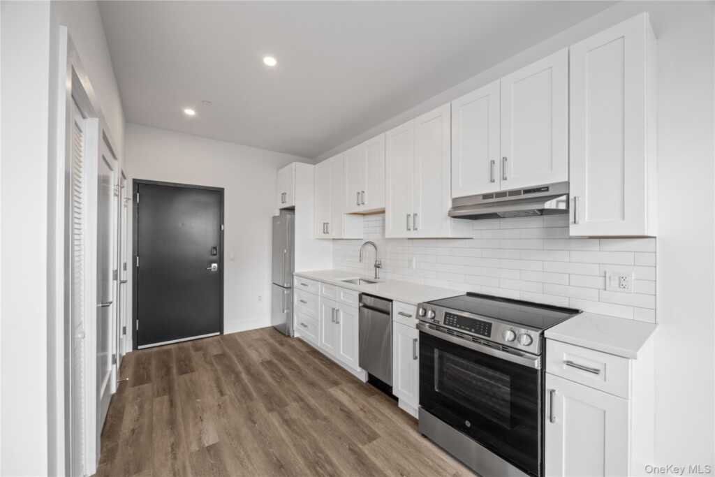 30 Broad Street, Unit #705, Rye, NY 10573 - Photo 2 of 14