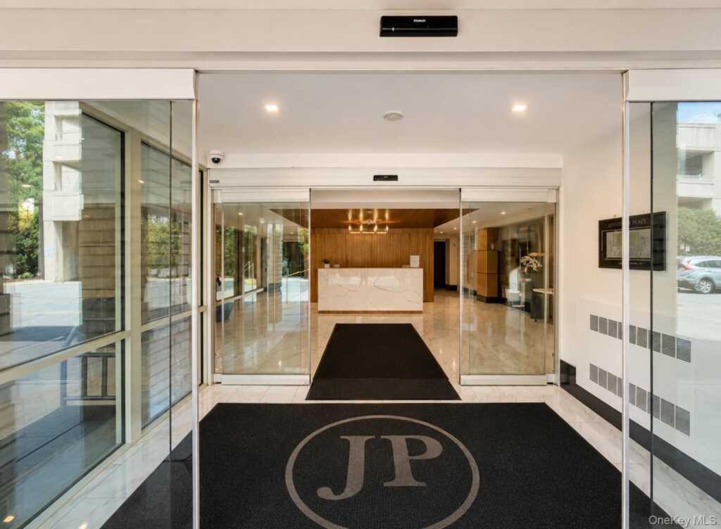 300 Mamaroneck Avenue, Unit #629, White Plains, NY 10605 - Photo 2 of 23