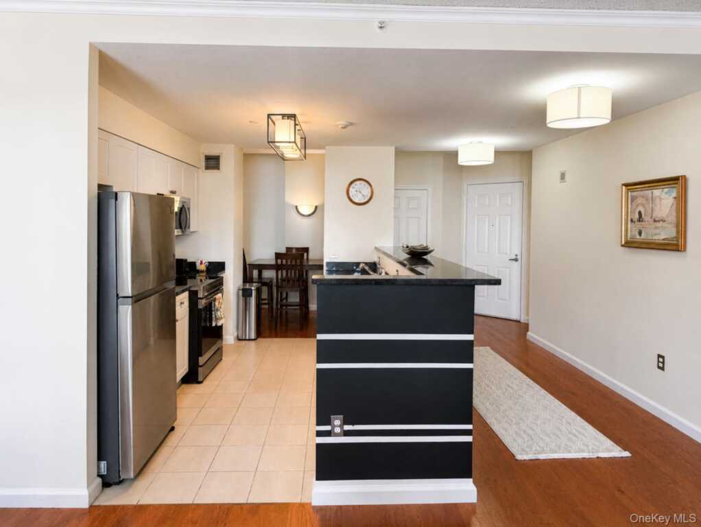 300 Mamaroneck Avenue, Unit #629, White Plains, NY 10605 - Photo 5 of 23