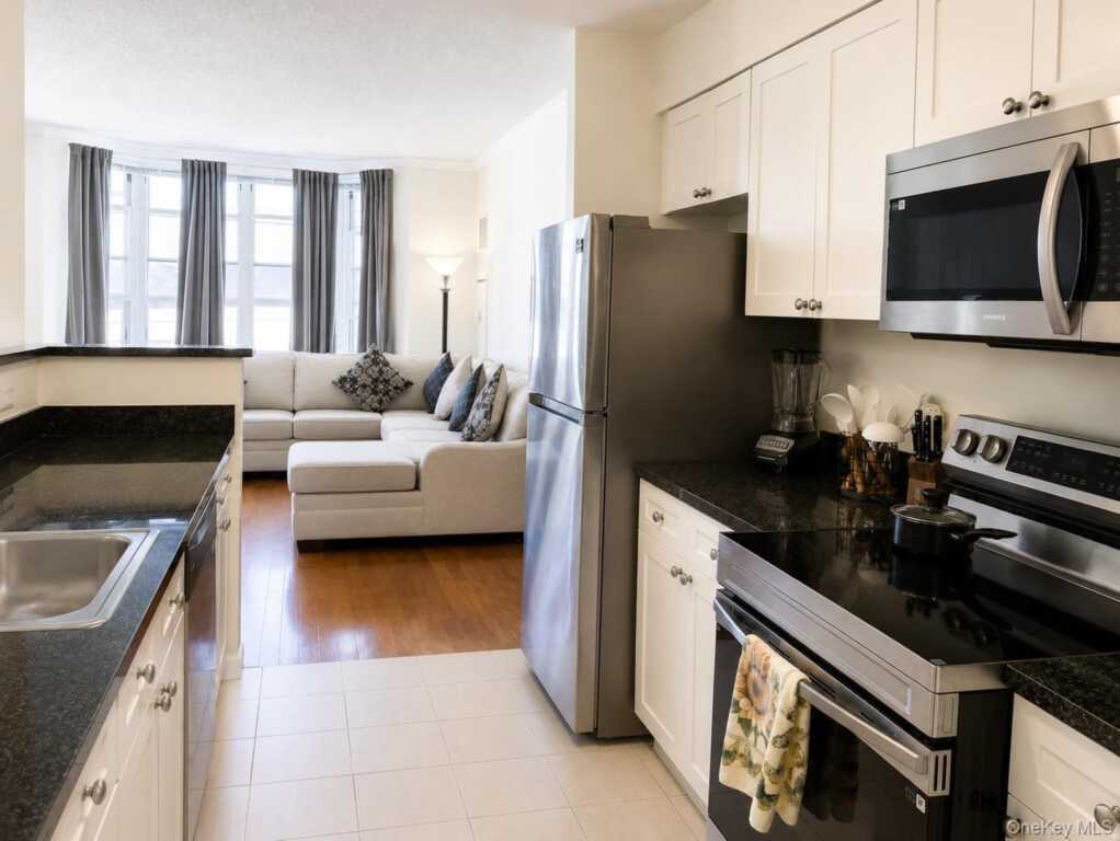 300 Mamaroneck Avenue, Unit #629, White Plains, NY 10605 - Photo 6 of 23