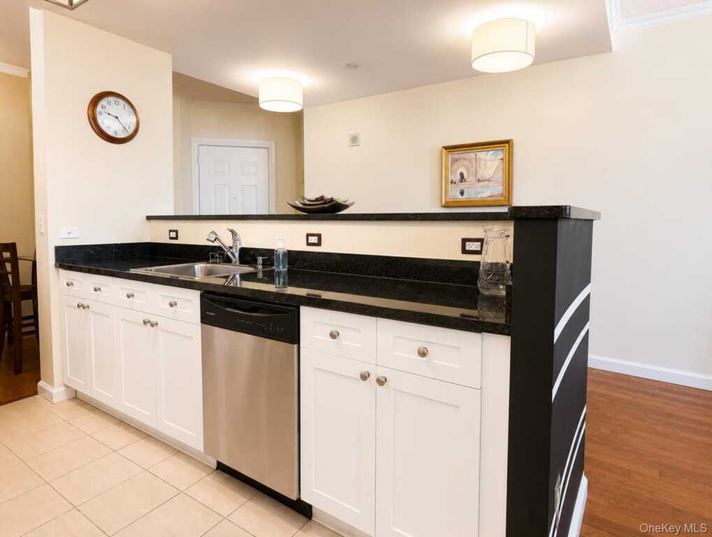 300 Mamaroneck Avenue, Unit #629, White Plains, NY 10605 - Photo 7 of 23