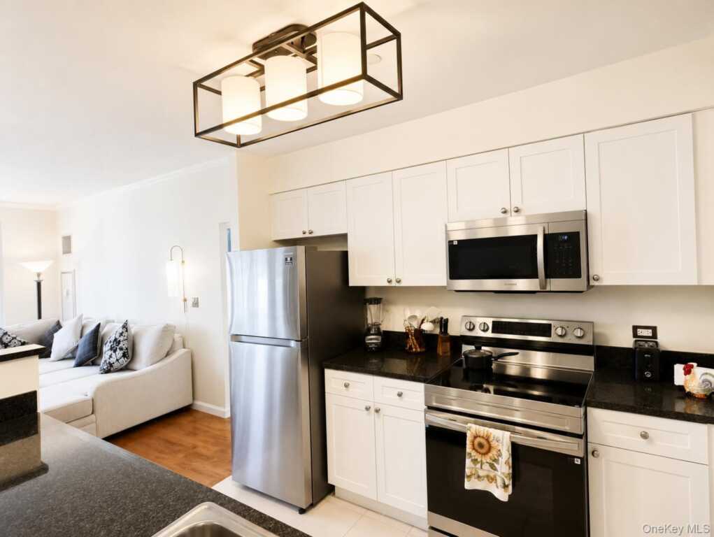 300 Mamaroneck Avenue, Unit #629, White Plains, NY 10605 - Photo 9 of 23
