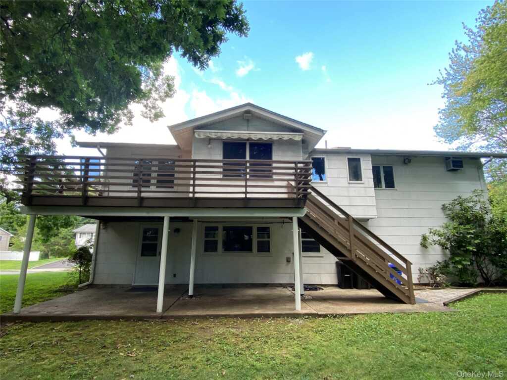 224 Center, Pearl River, NY 10965 - Photo 2 of 50