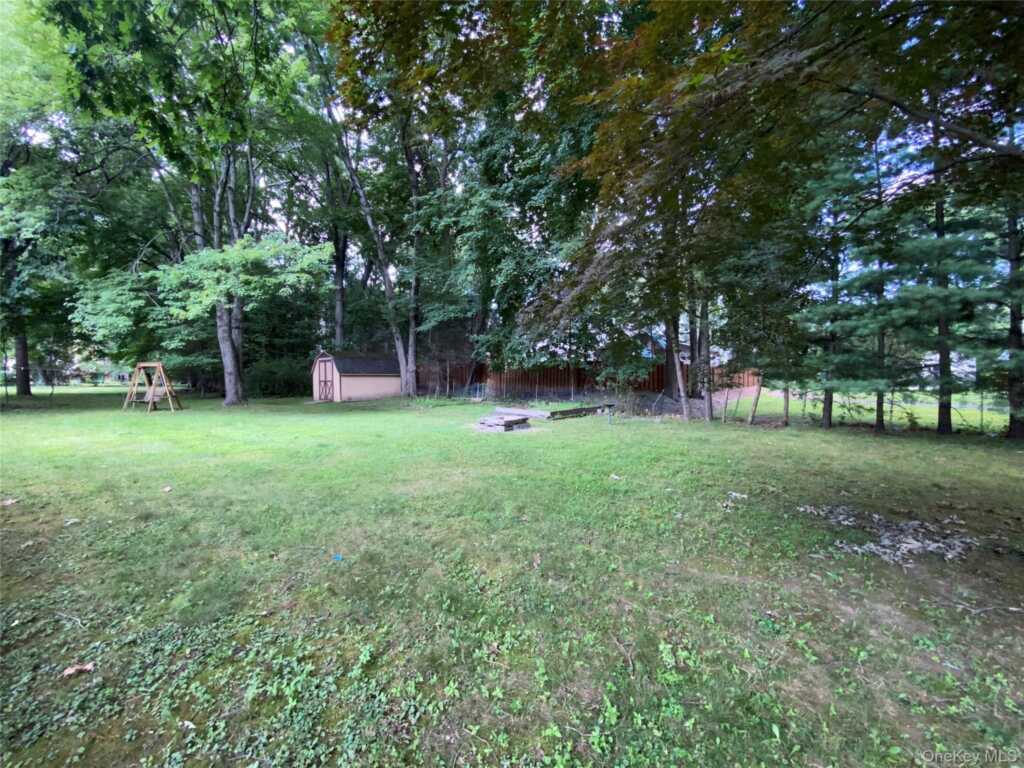 224 Center, Pearl River, NY 10965 - Photo 22 of 50