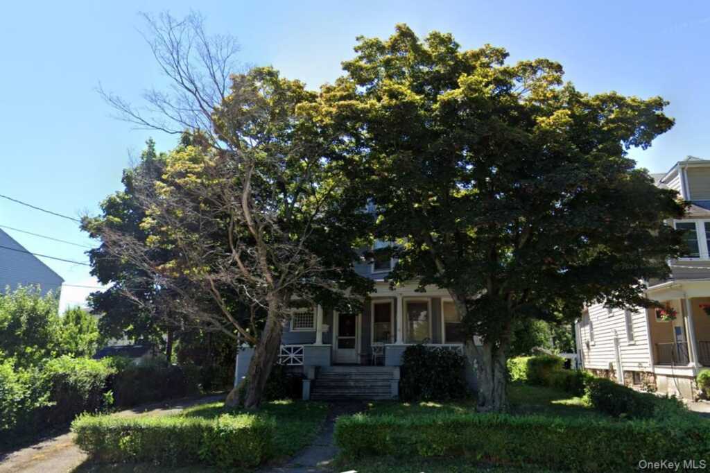 196 Elm Street, New Rochelle, NY 10805 - Photo 2 of 4