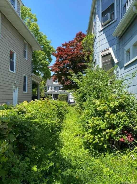 196 Elm Street, New Rochelle, NY 10805 - Photo 4 of 4