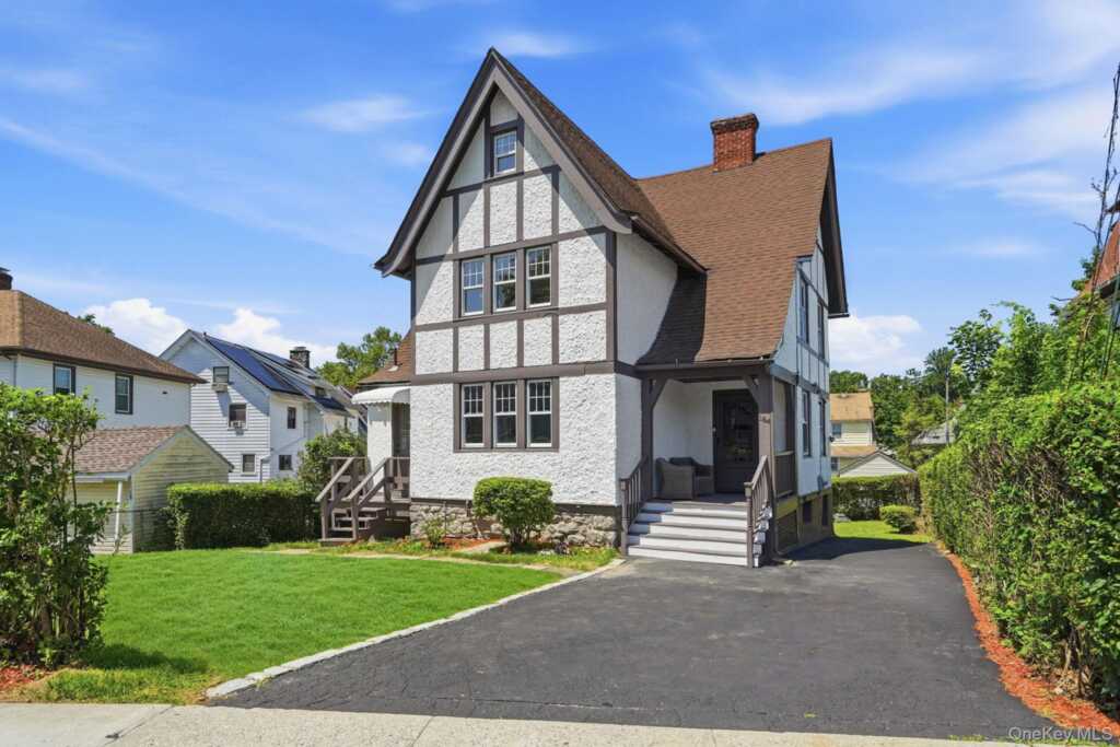 184 W Post Road, White Plains, NY 10606