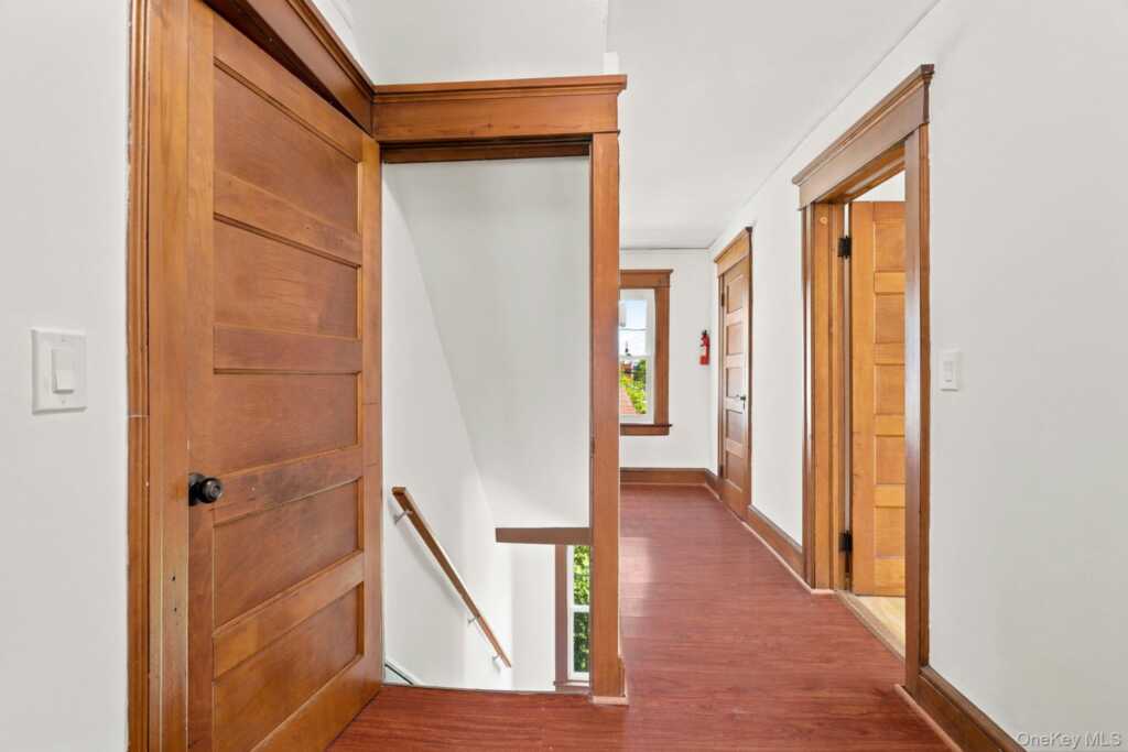 184 W Post Road, White Plains, NY 10606 - Photo 19 of 33