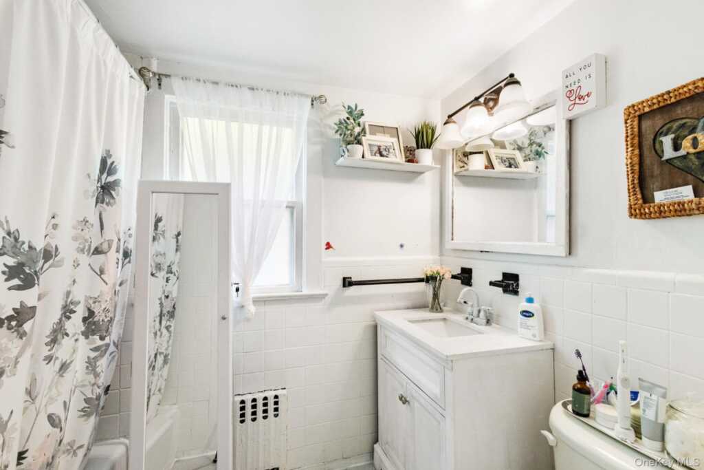 43 Davis Avenue, White Plains, NY 10605 - Photo 16 of 34