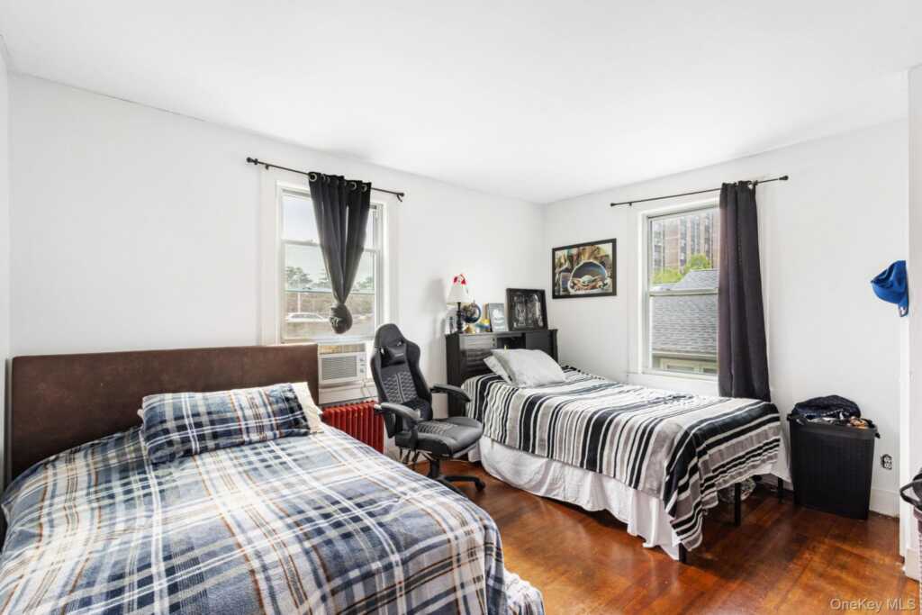 43 Davis Avenue, White Plains, NY 10605 - Photo 17 of 34
